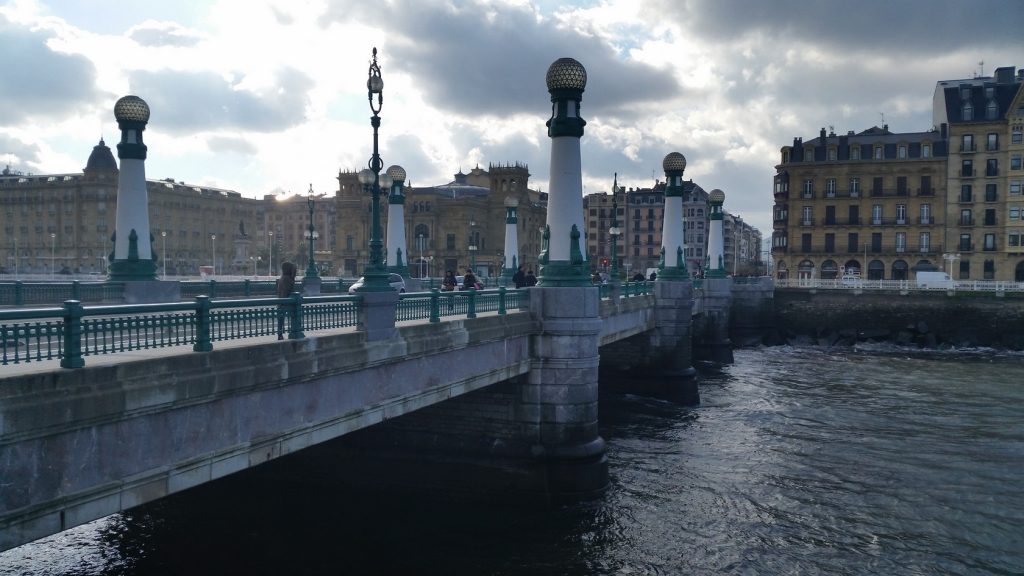 Главные достопримечательности и мосты Сан Себастьяна