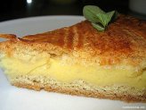 Pastel Vasco – пирог из песочного теста с кремовой начинкой.