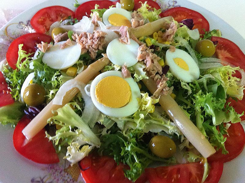 Ensalada mixta – овощной микс салат
